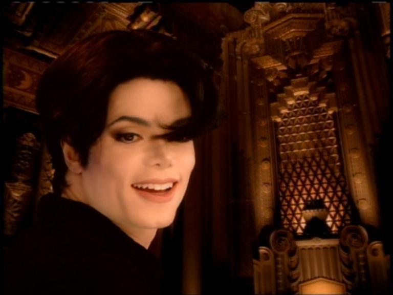 Michael-Jackson-You-are-not-alone.jpg